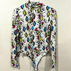 Fashion Nova color print bodysuit